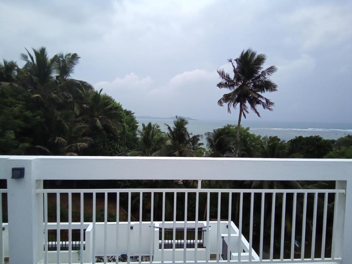 Bed and Breakfast The Moose Weligama Exterior foto