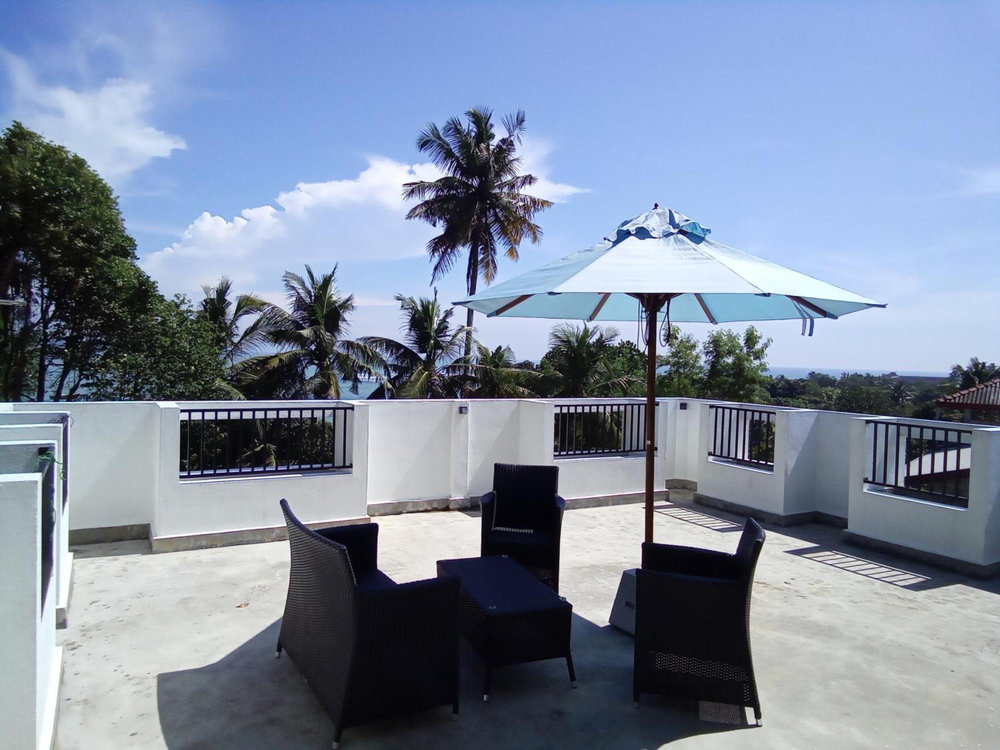 Bed and Breakfast The Moose Weligama Exterior foto