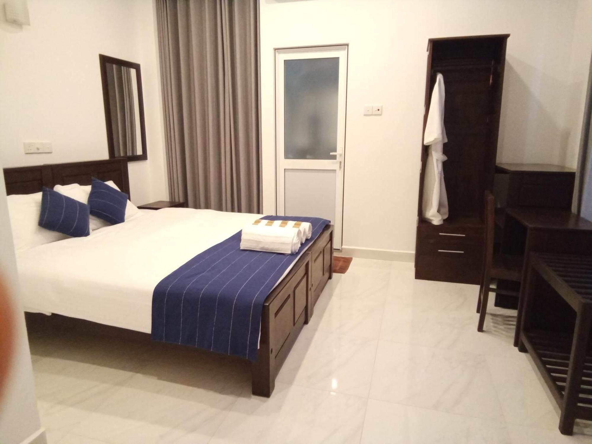 Bed and Breakfast The Moose Weligama Exterior foto