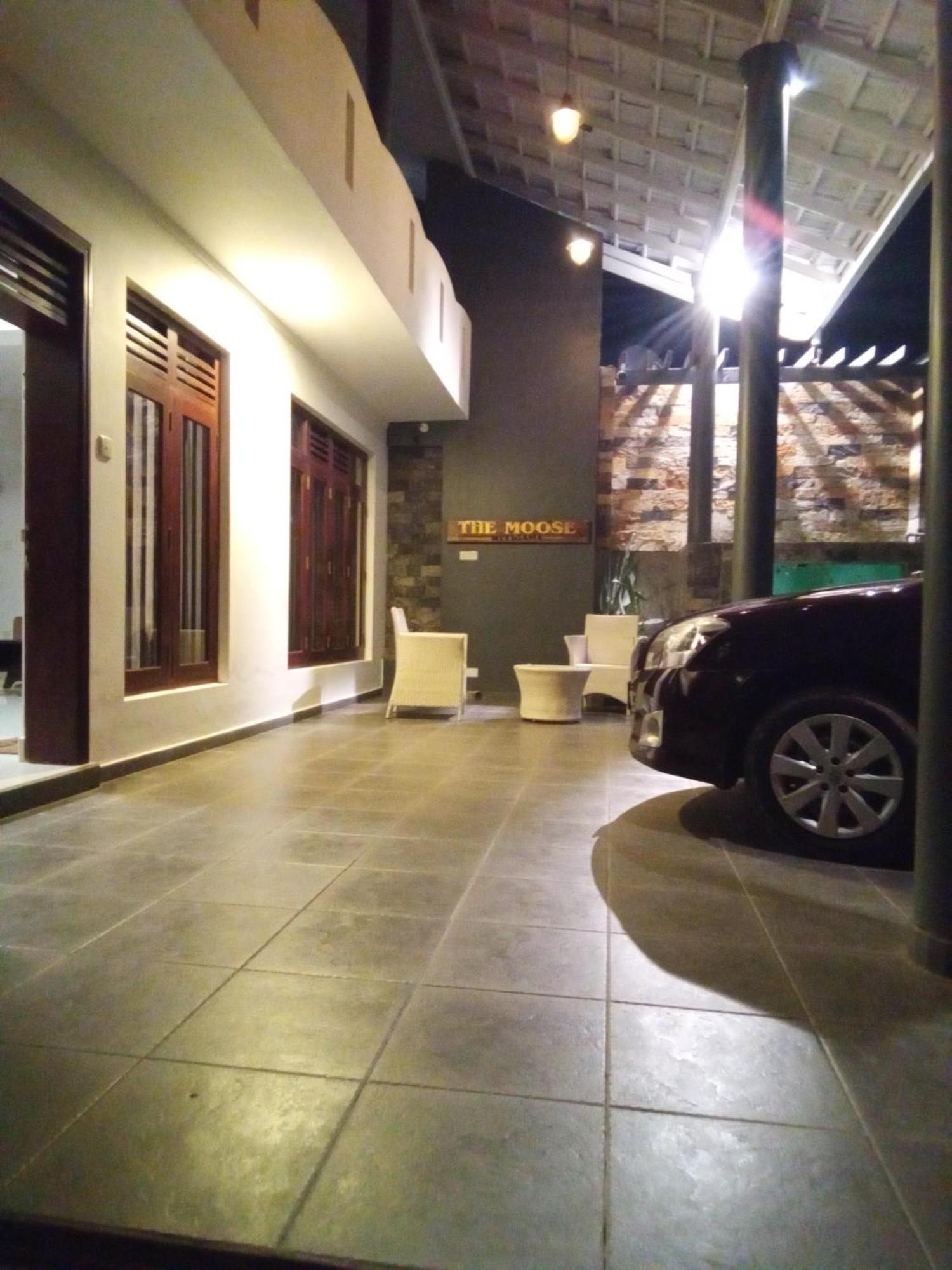 Bed and Breakfast The Moose Weligama Exterior foto